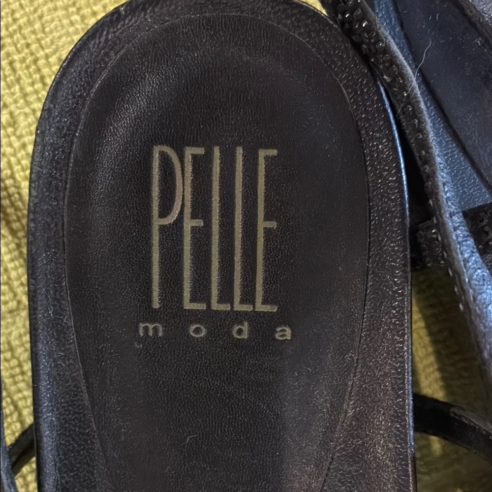 Pelle Moda Black Sandals, Size 7 1/2 - Picture 2 of 6